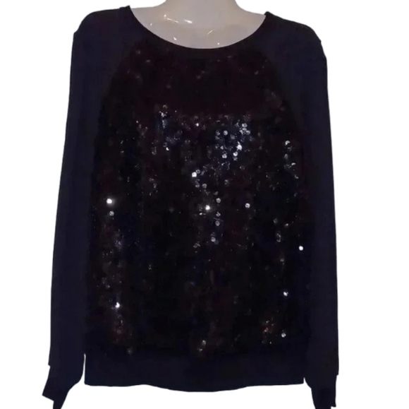 💙🐾 Black blouse with sequence. Slit sleeves - Picture 2 of 13